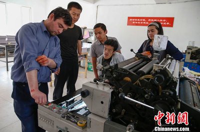 成都成人平面设计培训学校