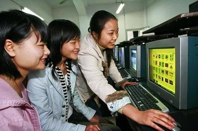 成都成人平面设计培训学校