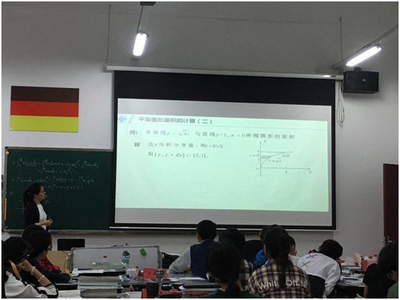 平面设计融入思政课堂