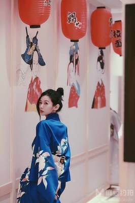 拍摄汉服平面设计图