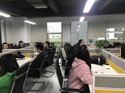 工厂平面设计学徒