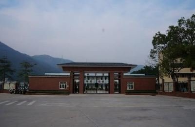 中山五桂山学校平面设计