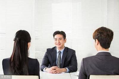 平面设计面试穿搭男生