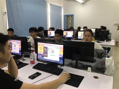 平面设计培训专业好吗