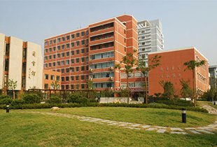 福建工业学校平面设计